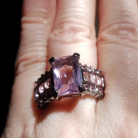 Pink Saphire Emerald cut gemstone, gunmetal ring size 6, PRICE REDUCED! - Picture 2 of 13